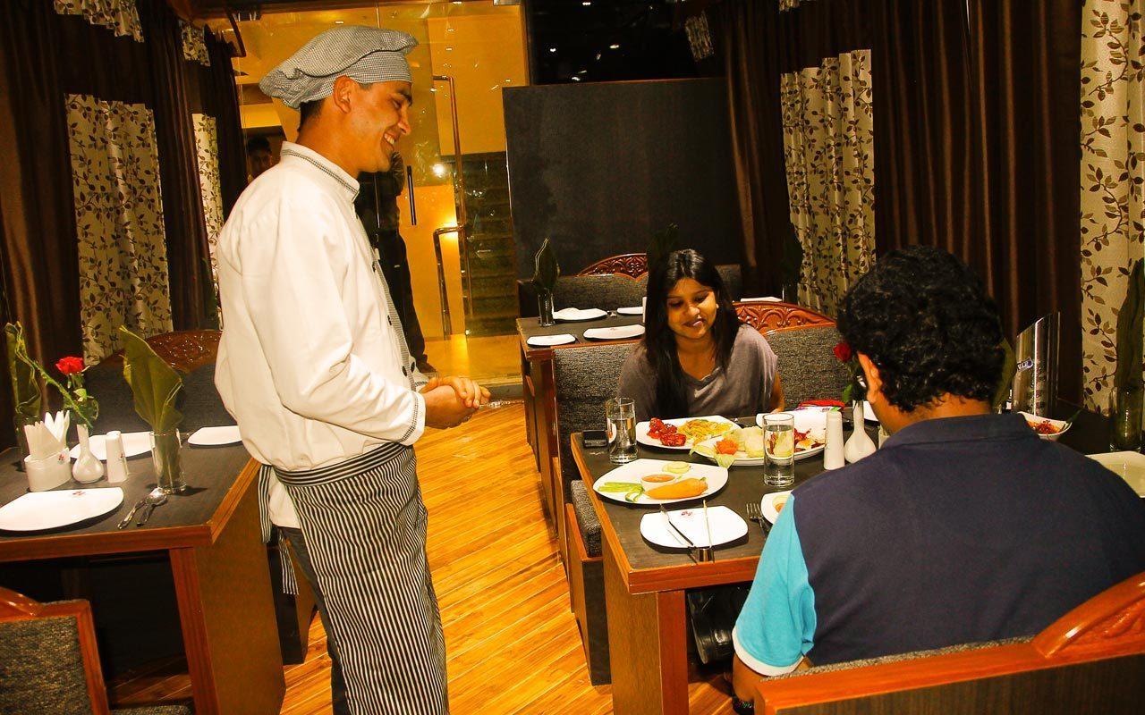 Hotel Rajashree Palace Siliguri Eksteriør bilde